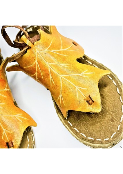 Dikişli Bağcıklı Sarı Sandalet fiyatları