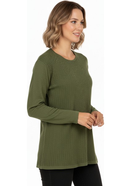 Kadın Kışlık Pamuklu Örme Ince Triko Anne Kazak Yuvarlak Yaka Desenli Uzun Kol Rahat Kesim Tam Kalıp modelleri