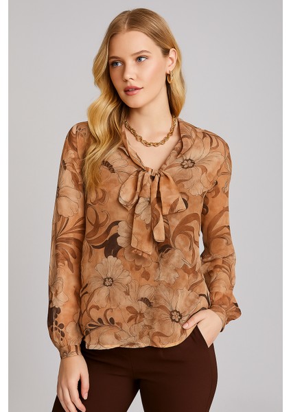Kadın Kahverengi Şifon Bluz Gömlek – Fular Detaylı Desenli Model