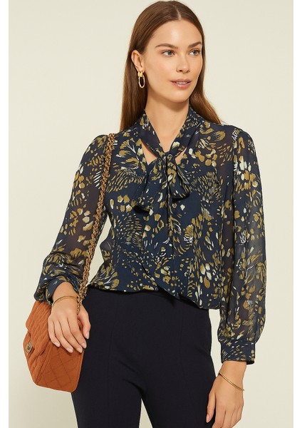 Kadın Lacivert Şifon Bluz Gömlek – Fular Detaylı Desenli Model modelleri