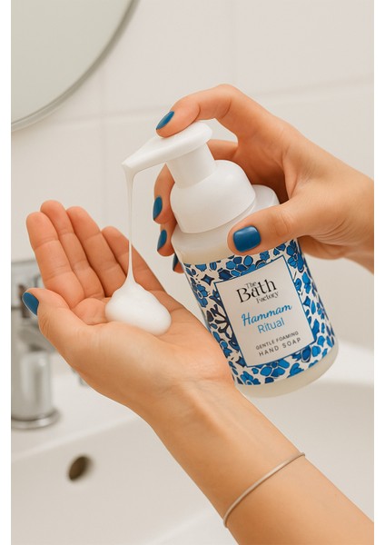 Köpük Sabun Seti 4'lü (Liberty+Hamam+Gold Aura+Çilek) indirimleri