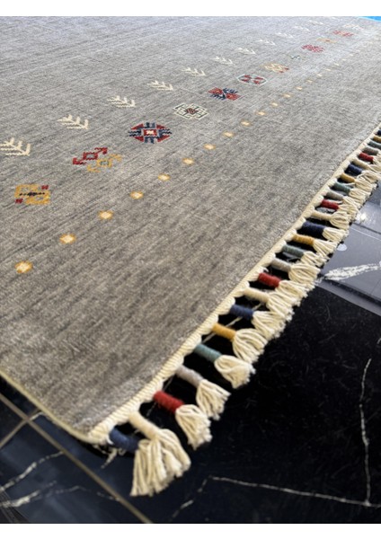 Wool Funky 804 Gri Klasik Salon Halısı