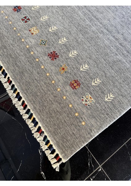 Wool Funky 804 Gri Klasik Salon Halısı modelleri