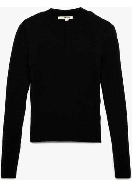 Hafif Dik Yaka Uzun Kollu Triko Kazak