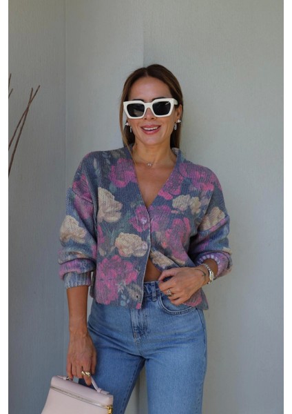 Renkli Çiçek Desen Hırka