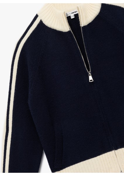 Fermuarlı Uzun Kollu Dik Yaka Çizgili Triko Hırka indirimleri