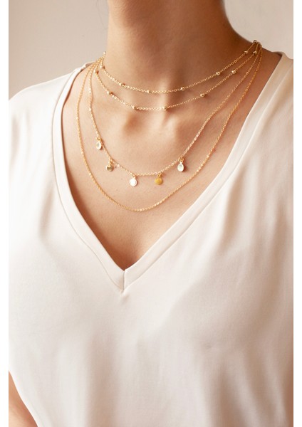 Şık Ve Modern Tasarımlı Uzun Zincir Kolye, Günlük Kombinler Ve Özel Davetler İçin İdeal modelleri
