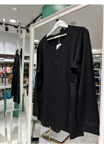 Reyyan Anne Penyesi Yaka ve Kol Taşlı - Siyah - L