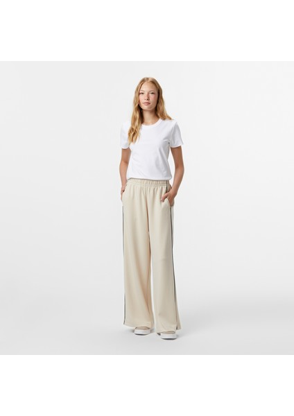 Kadın Beyaz Classic Fit T-Shirt 57V700T.1BW modelleri