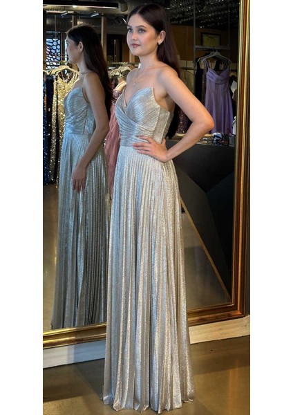 Gri Straplez Yaka Kloş Etekli Jakarlı Uzun Abiye Elbise 11080