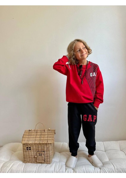 Kırmızı-Siyah Erkek Çocuk Takım