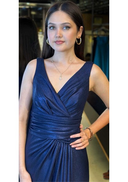 Lacivert Kalın Askı V Yaka Anvelop Yırtmaçlı Düz Kesim Simli Uzun Abiye Elbise 11074 fiyatları