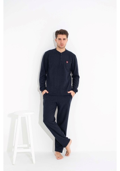 Erkek 3 Düğme Göğüs Cepli Kışlık Pamuklu Selanik Kumaş Uzun Manşetli Kol Cepli Pijama Takımı modelleri