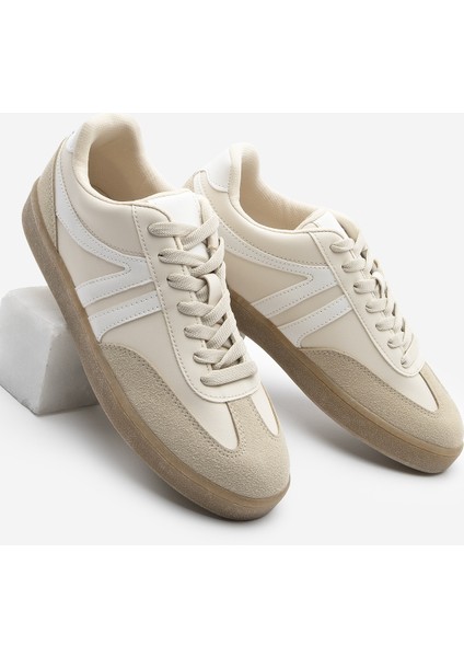 Kadın Sneaker Bağcıklı Düz Taban Spor Ayakkabı Tiyone Bej