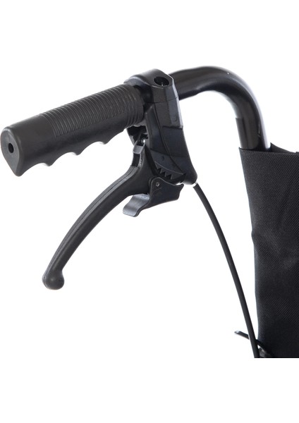 Römer Manuel Tekerlekli Sandalye | Katlanabilir, Refakatçi Frenli ve Anti-Tipper Donanımlı R221 indirimleri