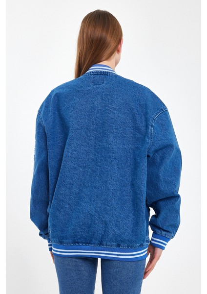 Kadın Mevsimlik Oversize Mavi Kot Kolej Ceket modelleri