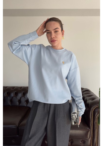 Kalp Broşlu Orj Sweatshirt- Bebe Mavisi
