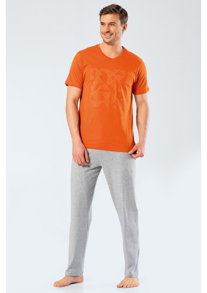 2198 Kiremit Erkek Baskılı V Yaka Pantolon Pijama Takımı modelleri