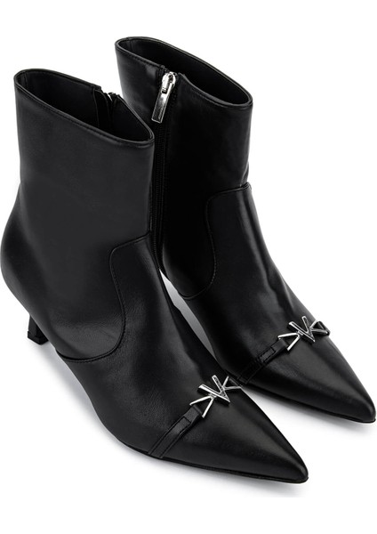 Kadın Hakiki Deri Siyah Topuklu Bot 1040 91D2548 Bn Bot SK25-26 Black fiyatları