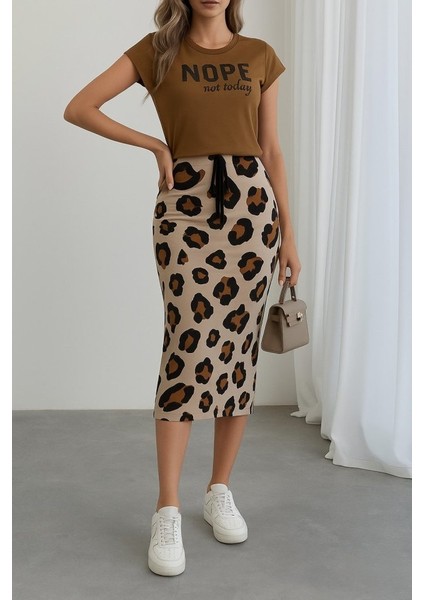 Kadın Kısa Kollu Bisiklet Yaka Viskon Bluz Desenli Dalgıç Etek Ikili Takım