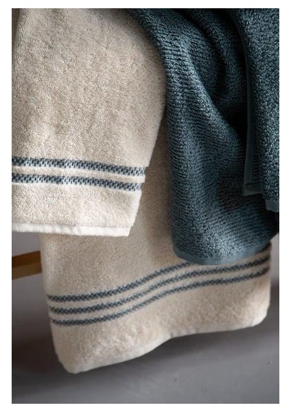 Penye Modeo Yeşil/ekru Aile Bornoz Seti fiyatları