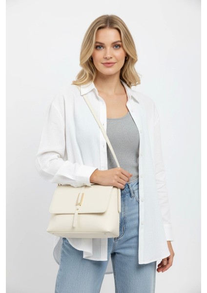 Kadın Pu Deri El ve Omuz Çantası Toka Detaylı Günlük Kullanım Özenle Seçilmiş Rahat Kullanım fırsatları
