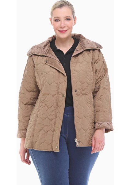 Kadın Büyük Beden Desenli Kısa Kapitone Mont