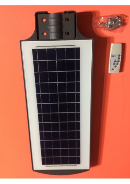 Güneş Enerjili Hareket Sensörlü Kumandalı IP67 Su Geçirmez Alüminyum Gövdeli Bahçe Projektör fırsatları