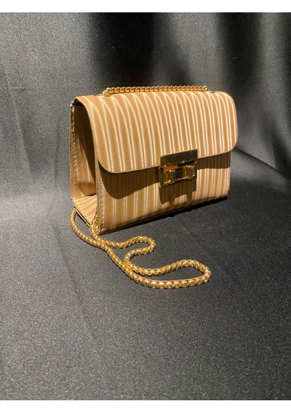 Astra Ince Askılı Çanta