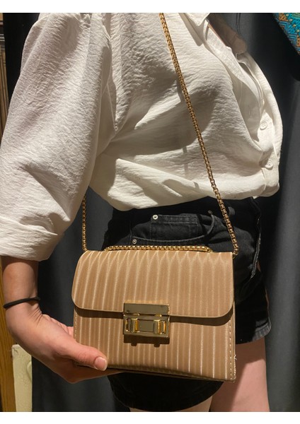 Astra Ince Askılı Çanta