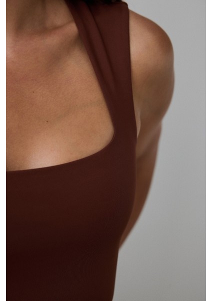 Kapuçino Kare Yaka Kalın Askılı Slim Fit Body