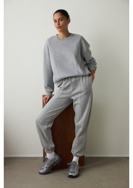 Gri Melanj Orta Bel Çift Dikişli Bağcıklı Oversize Jogger Eşofman Altı modelleri