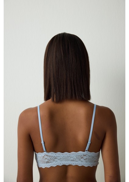 Açık Mavi Dantelli Balensiz Dolgusuz Üçgen Sütyen indirimleri