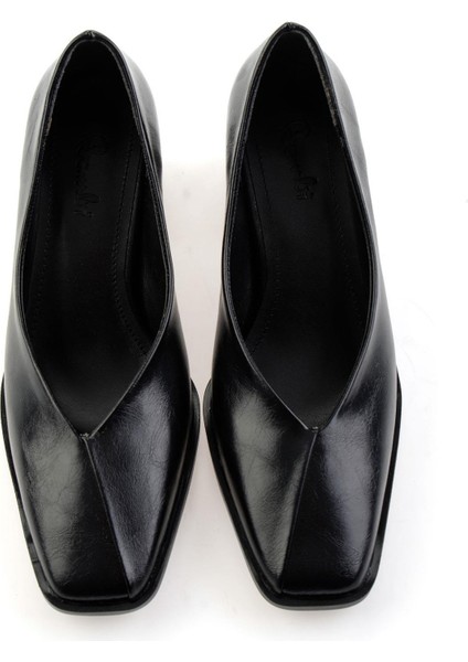 Siyah Kadın Klasik Topuklu Ayakkabı K01565015742 fırsatları