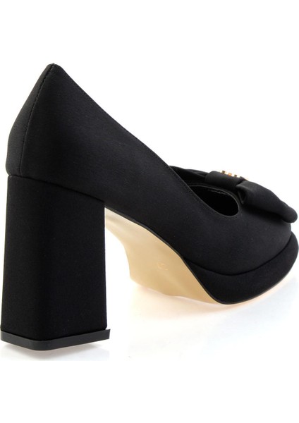 Mat Siyah Kadın Klasik Topuklu Ayakkabı K01231455438 modelleri