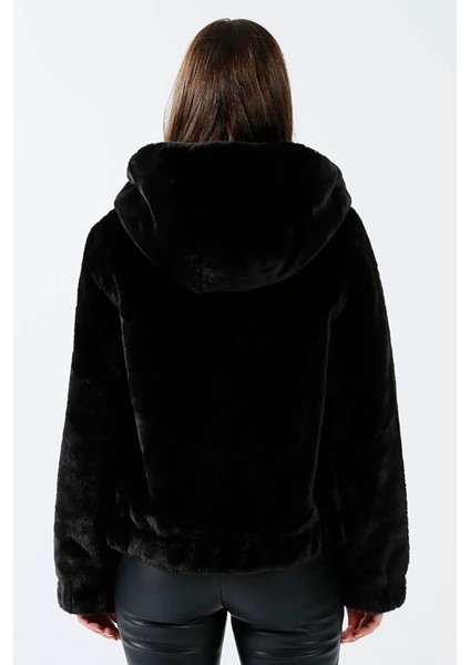 Kadın Onlvıda Kapüşonlu Peluş Mont 15260047 Siyah indirimleri