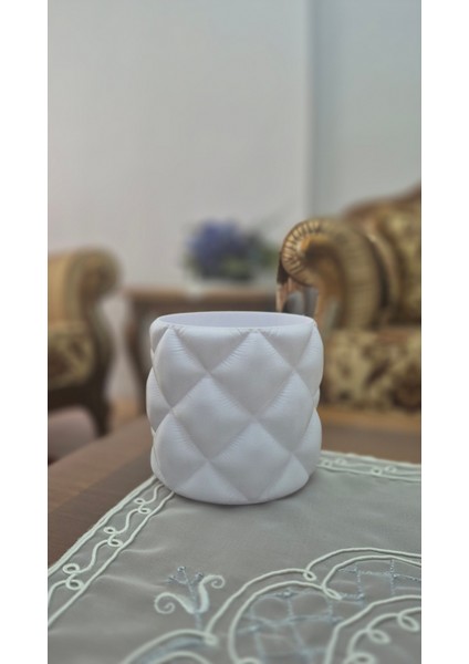 Modern Kapitoneli Dekoratif Saksı – Minimalist Tasarım, Şık Ev ve Ofis Aksesuarı modelleri