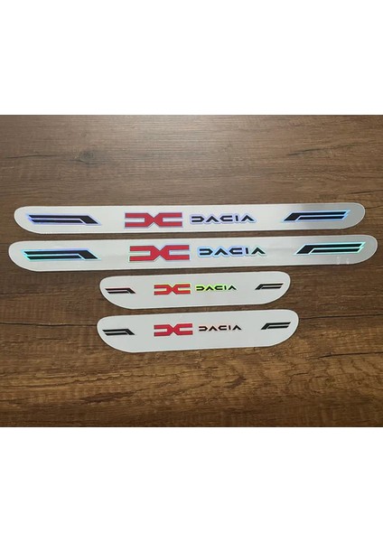 Daçia Aynalı Kapı Eşiği 4'lü Seti