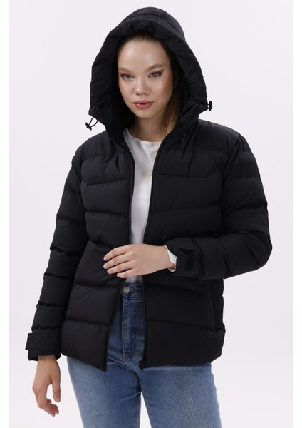 Kadın Kapüşonlu Polarlı Kürklü Su Geçirmez Rüzgara Dayanıklı Şişme Mont Kaban Parka