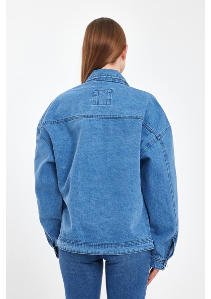 Kadın Büyük Göğüs Cepli Oversize Mavi Kot Ceket modelleri