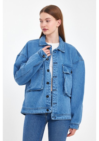 Kadın Büyük Göğüs Cepli Oversize Mavi Kot Ceket fırsatları