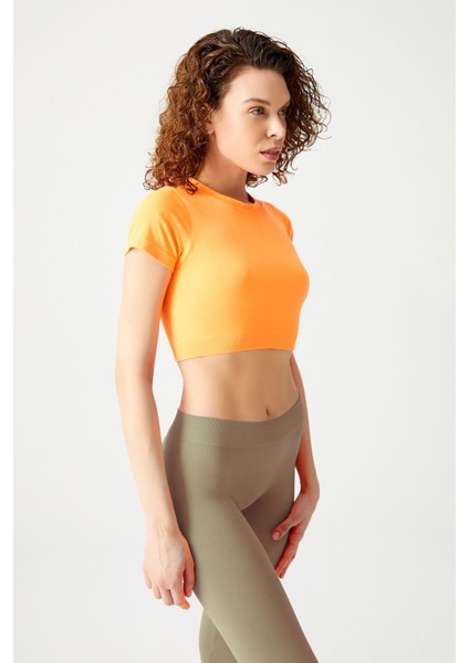 Haki Esnek ve Toparlayıcı Spor Tayt Basic Seamless modelleri