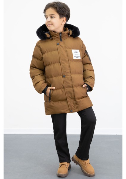Erkek Çocuk Taba Yazılı Arma Detaylı Içi Kürklü Kapüşonlu Şişme Mont 21345 fırsatları