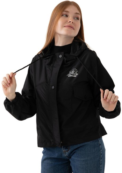 Spor Kadın Su Geçirmez ve Rüzgara Kapüşonlu Cepli Çıt Çıtlı Mevsimlik Yağmurluk indirimleri