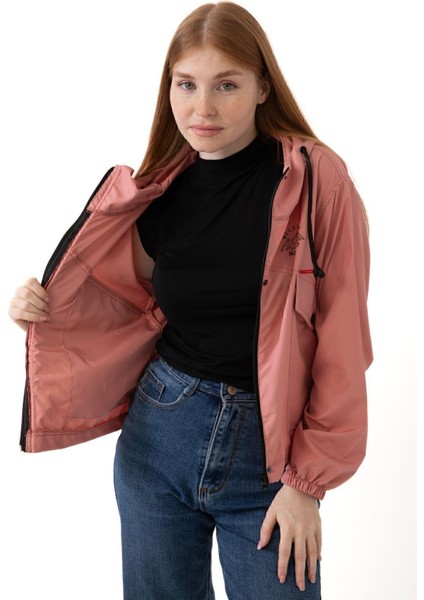 Spor Kadın Su Geçirmez ve Rüzgara Kapüşonlu Cepli Çıt Çıtlı Mevsimlik Yağmurluk indirimleri