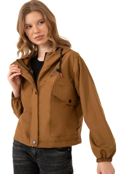 Spor Kadın Su Geçirmez ve Rüzgara Dayanıklı Kapüşonlu Cepli Çıt Çıtlı Mevsimlik Yağmurluk