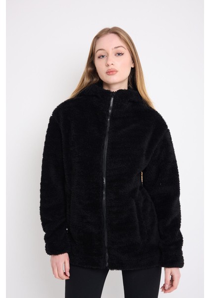 Spor Kadın Ekru Peluş Rüzgar Geçirmez Welsoft Çift Cepli Kapüşonlu Mont