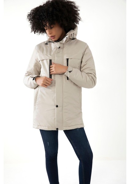 Spor Kadın Polarlı Su ve Rüzgar Geçirmez Kapüşonlu Mont Kaban Parka indirimleri