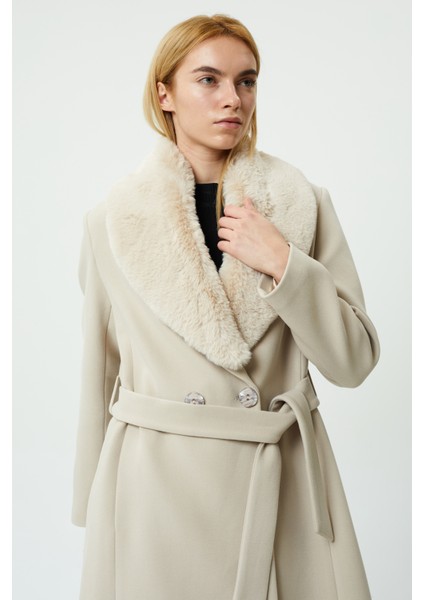 Veger Yakası Kürklü Premium Üretim Kaşe Kaban modelleri