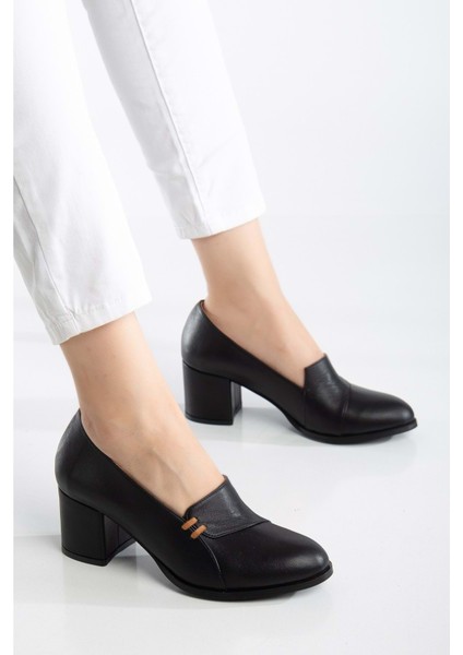Kadın Hakiki Deri Biyeli Topuklu Ayakkabı - Siyah